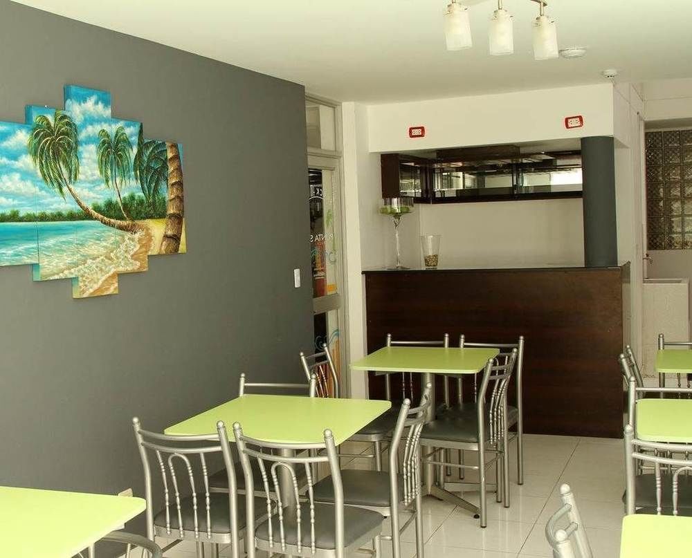 Hotel Vanetom Чиклайо Екстериор снимка