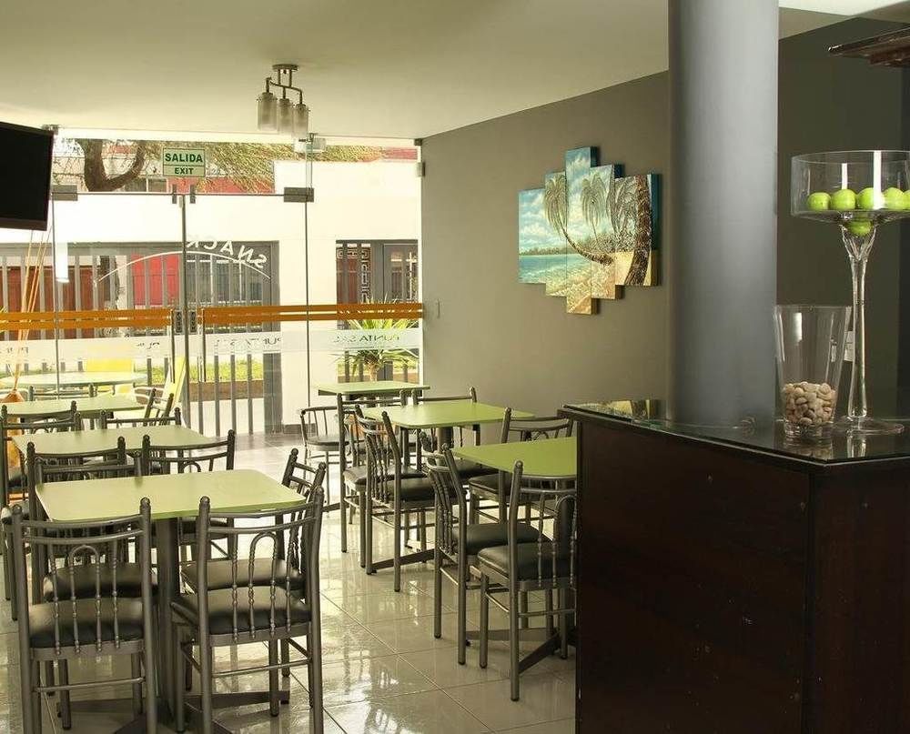 Hotel Vanetom Чиклайо Екстериор снимка